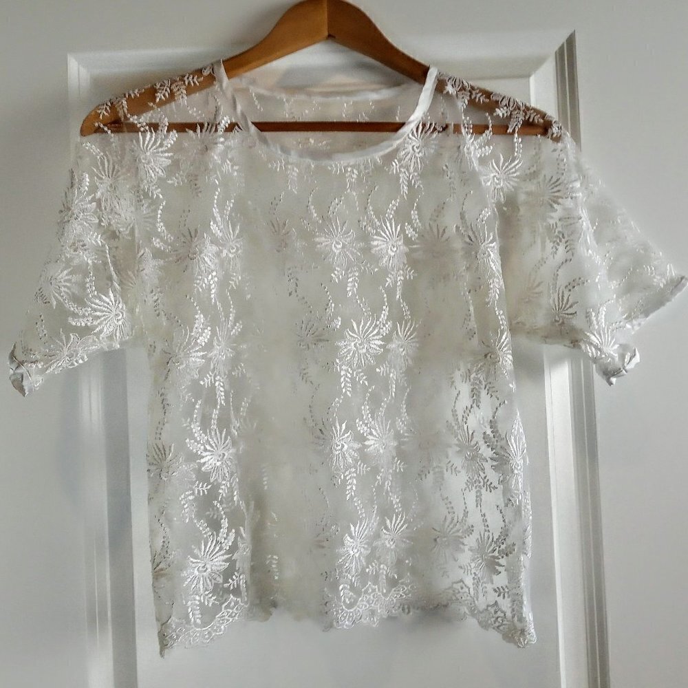 Sheer White Mesh Floral Lace Satin Trim SS Top